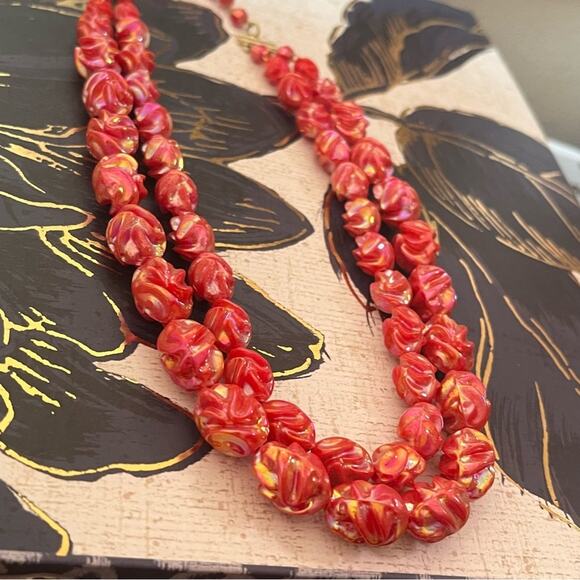 Vintage West Germany Lucite Pink Roses and Aurora Borealis Bead Necklace B3 - Picture 5 of 10